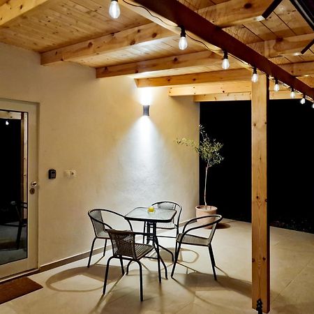 Cozy Owl'S Studio Home Pyrgos  Exterior photo