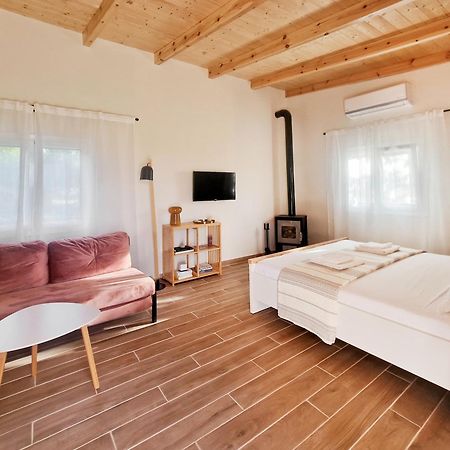 Cozy Owl'S Studio Home Pyrgos  Exterior photo